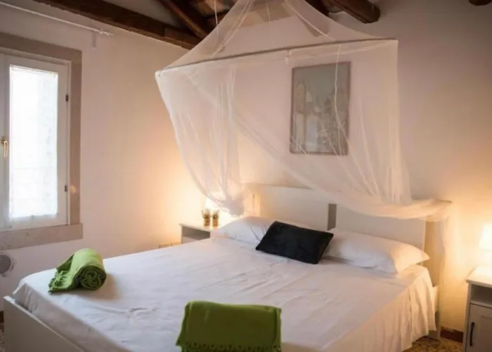 Salamon Guest House